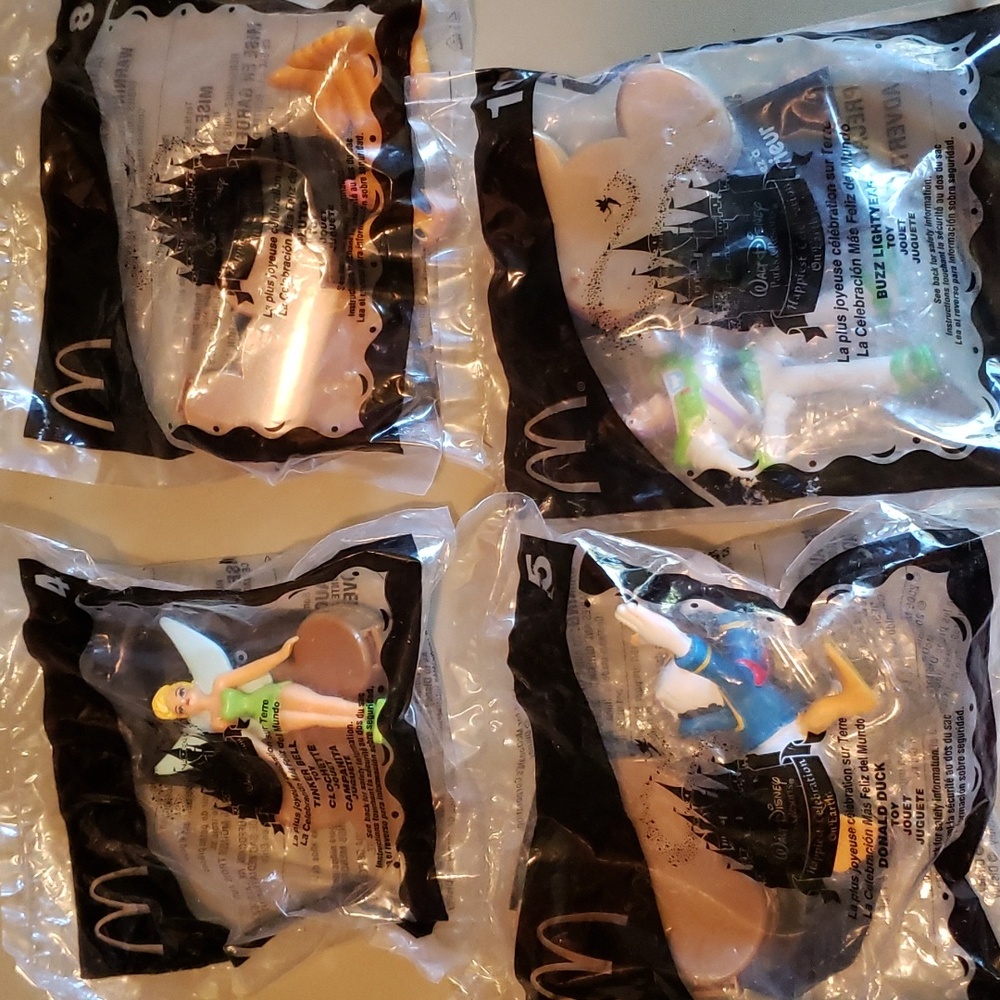 2005 McDonald's Disney Happiest Celebration toys
